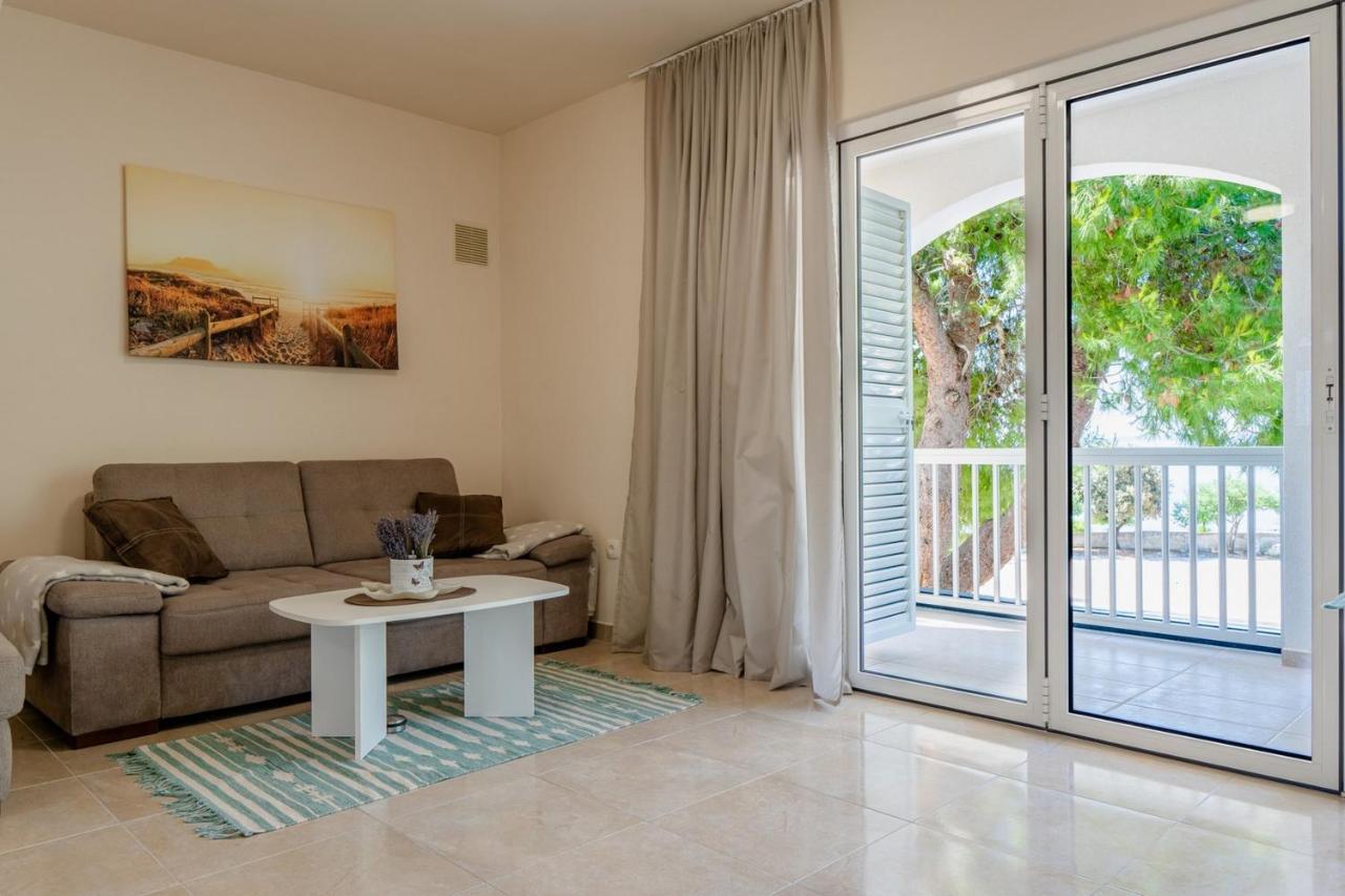 Apartments Sum Mora Vir Exterior foto
