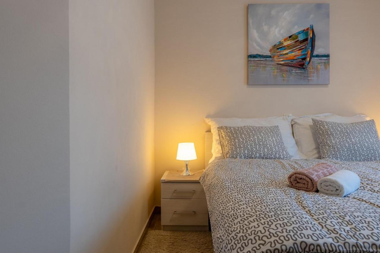 Apartments Sum Mora Vir Exterior foto
